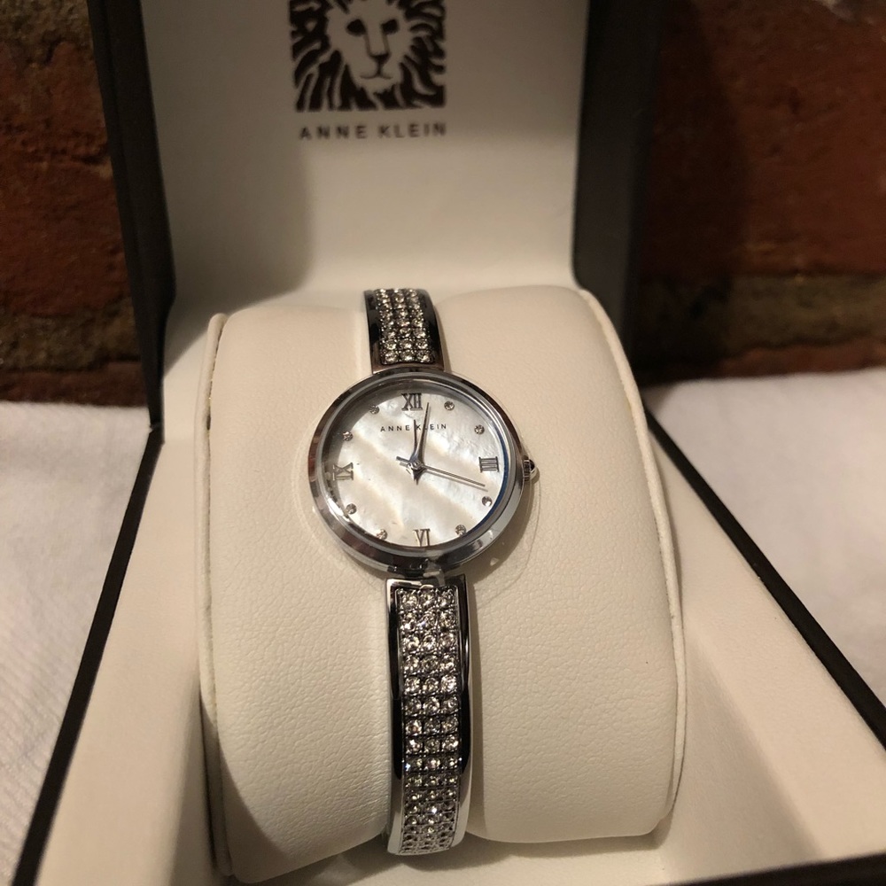 NWT Anne Klein Women’s Wrist Watch w/ crystals